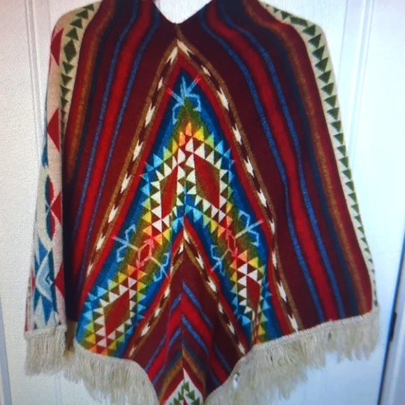 Cozy Warm Ecuadorian Multi Color Poncho - Picture 9 of 12